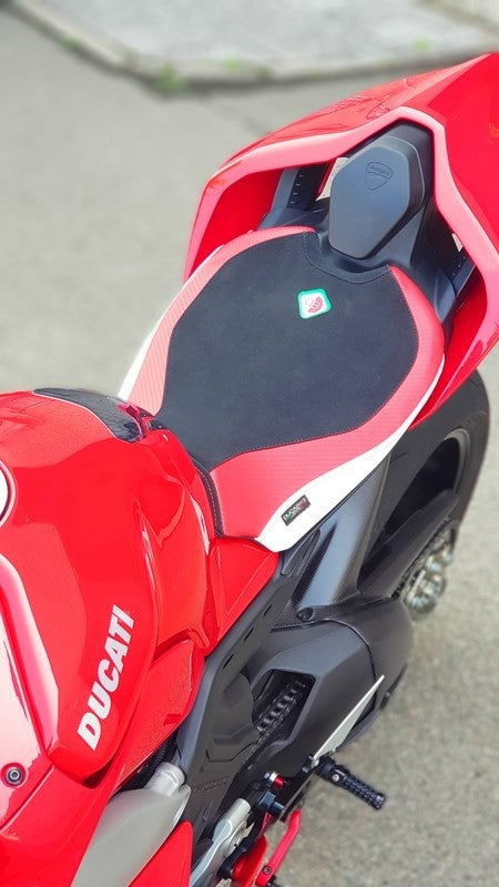 CSV201 Panigale V2 Seat Cover Rider