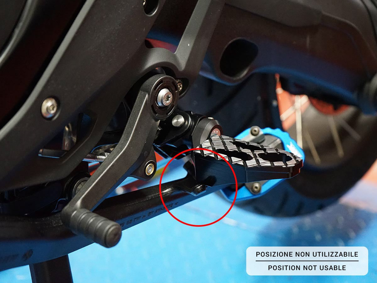KPDM08 BMW R1300GS Touring Adjustable Pilot Footpegs Kit