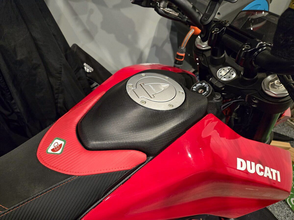 Ducati Hypermotard 950 Matt Carbon Tank Cover