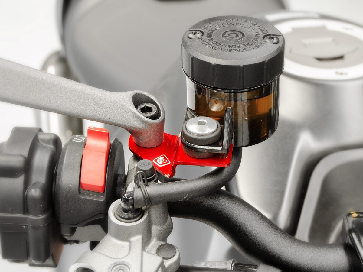 STA04 Brake Fluid Reservoir Support
