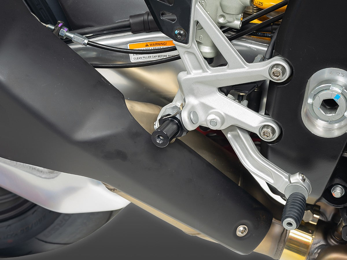 Pilot Footpegs Support Kit Aprilia