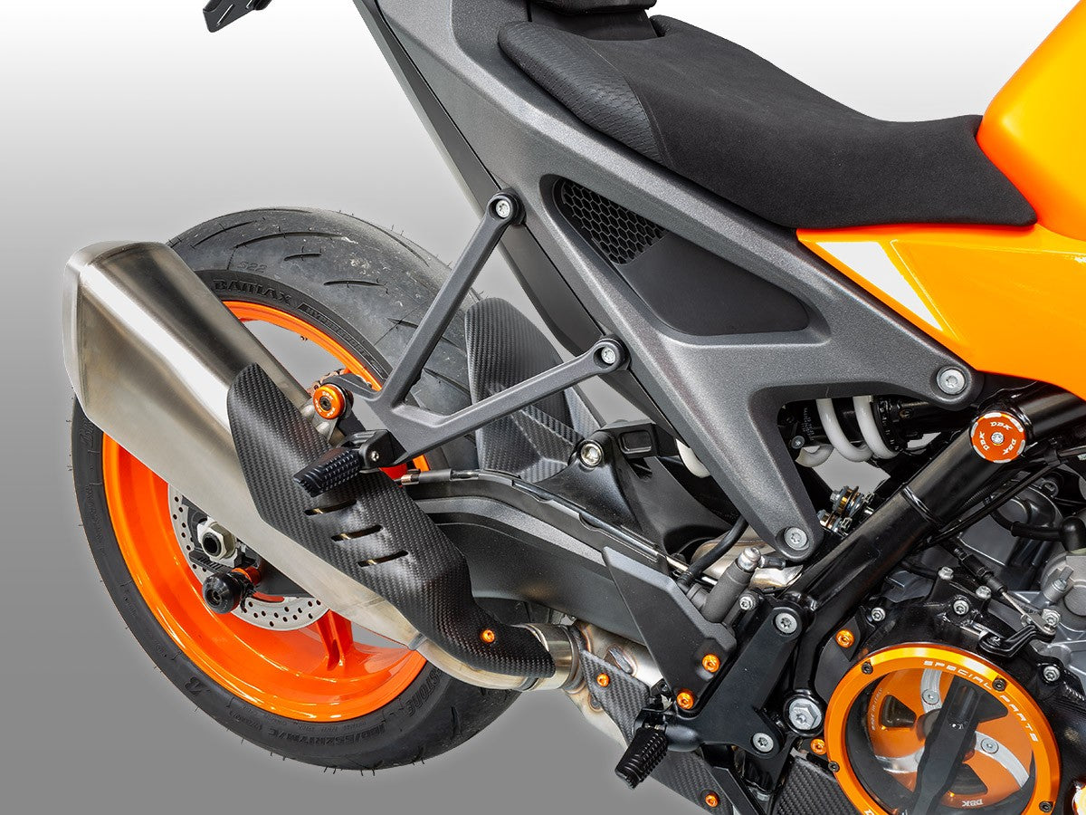 CRB133O KTM 990 Duke Matt Carbon Rear Hugger