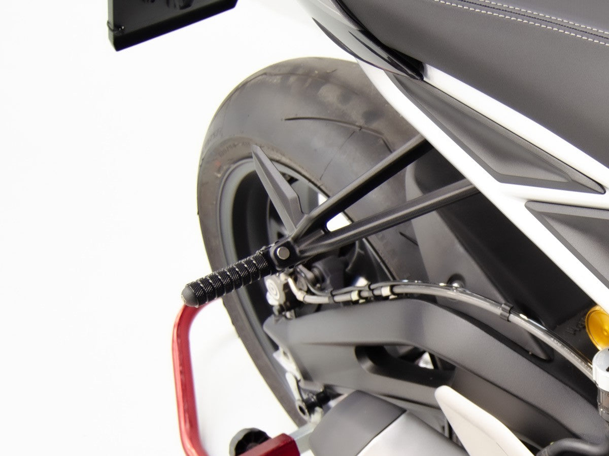 Kapm05 Triumph Passenger Pegs Support