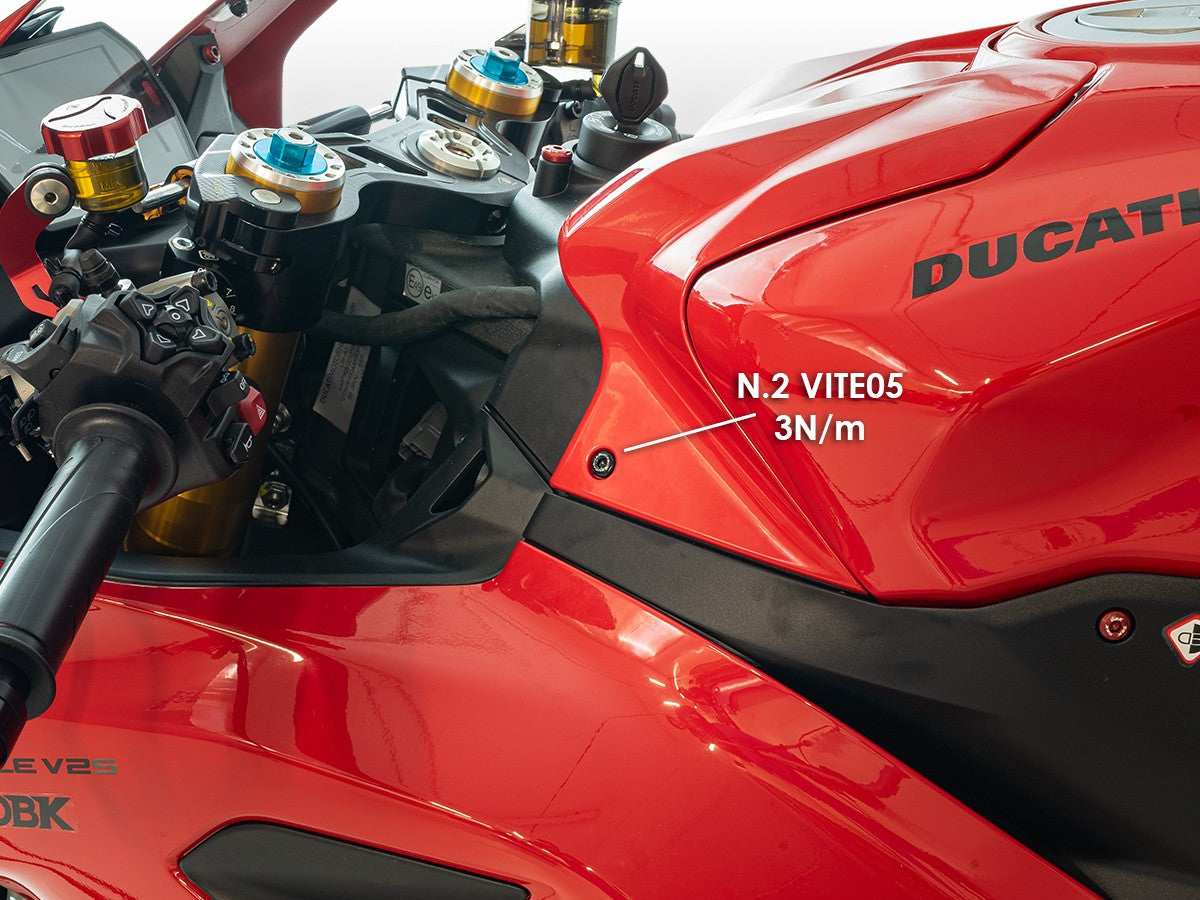 Ducati Panigale/Streetfighter V2 2025 Tank Cover Screws Kit