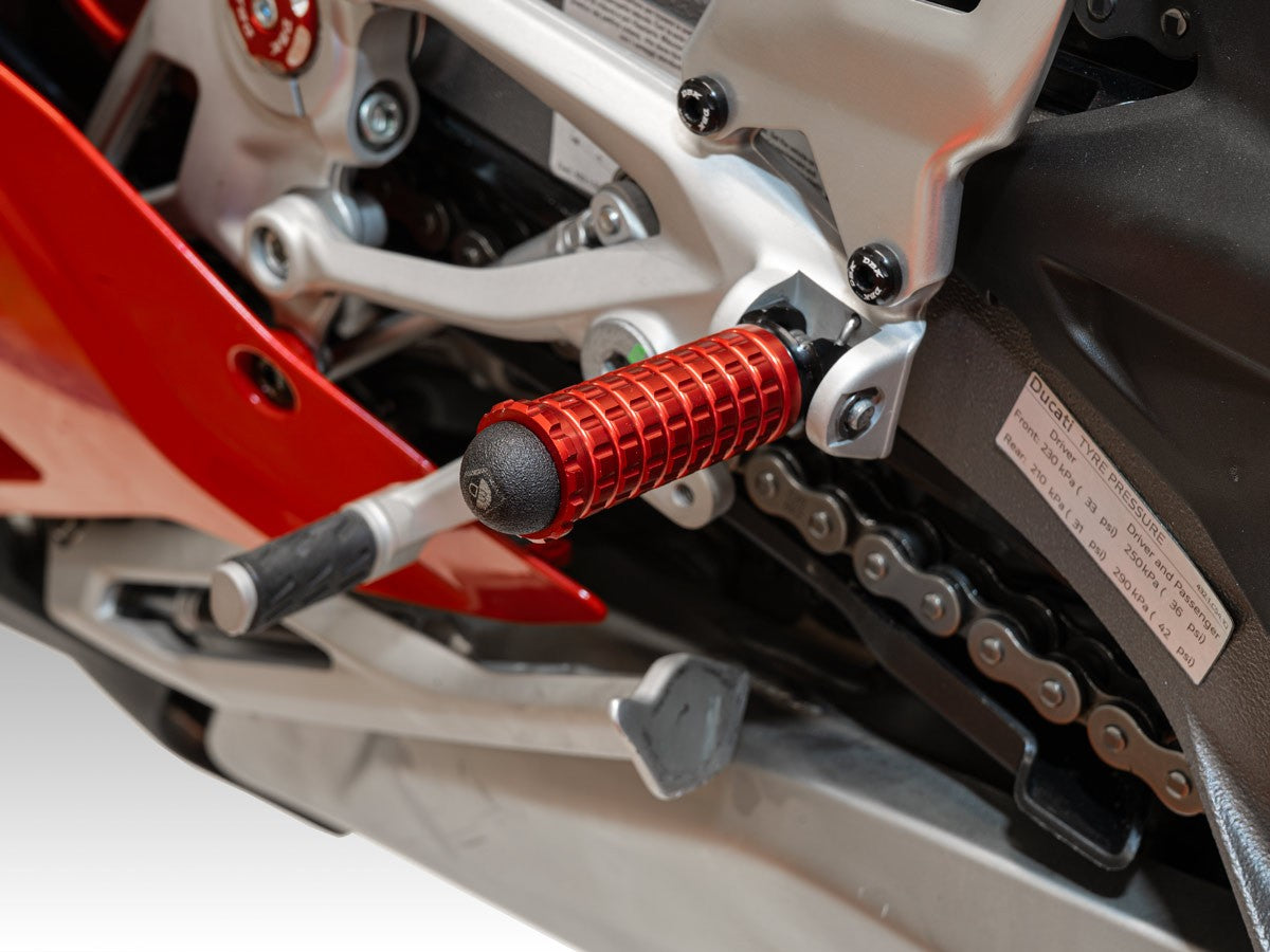 KAPM16D Ducati Pilot Footpegs Support Kit