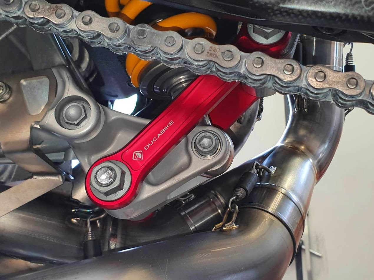ADR07 SFV4/PAN.V4 REAR REACTION RODS 16mm.