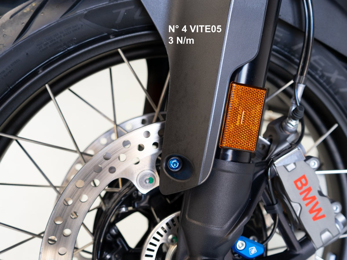 KVT63 BMW R1300GS Front Fender Bolt Kit