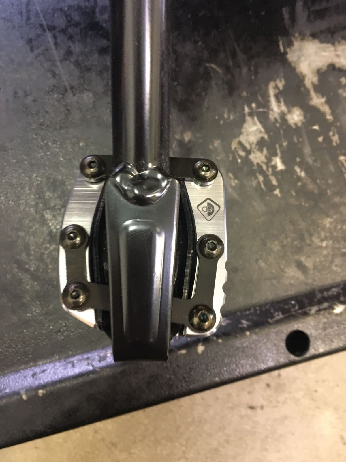 BAC02 MTS 950 Kickstand Pad
