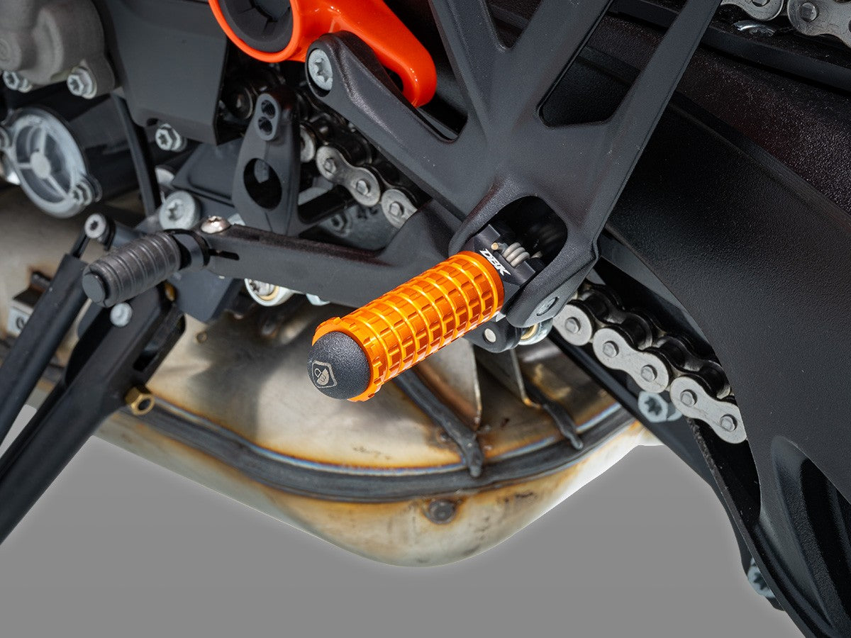 KAPM21D KTM Pilot Footpegs Support Kit