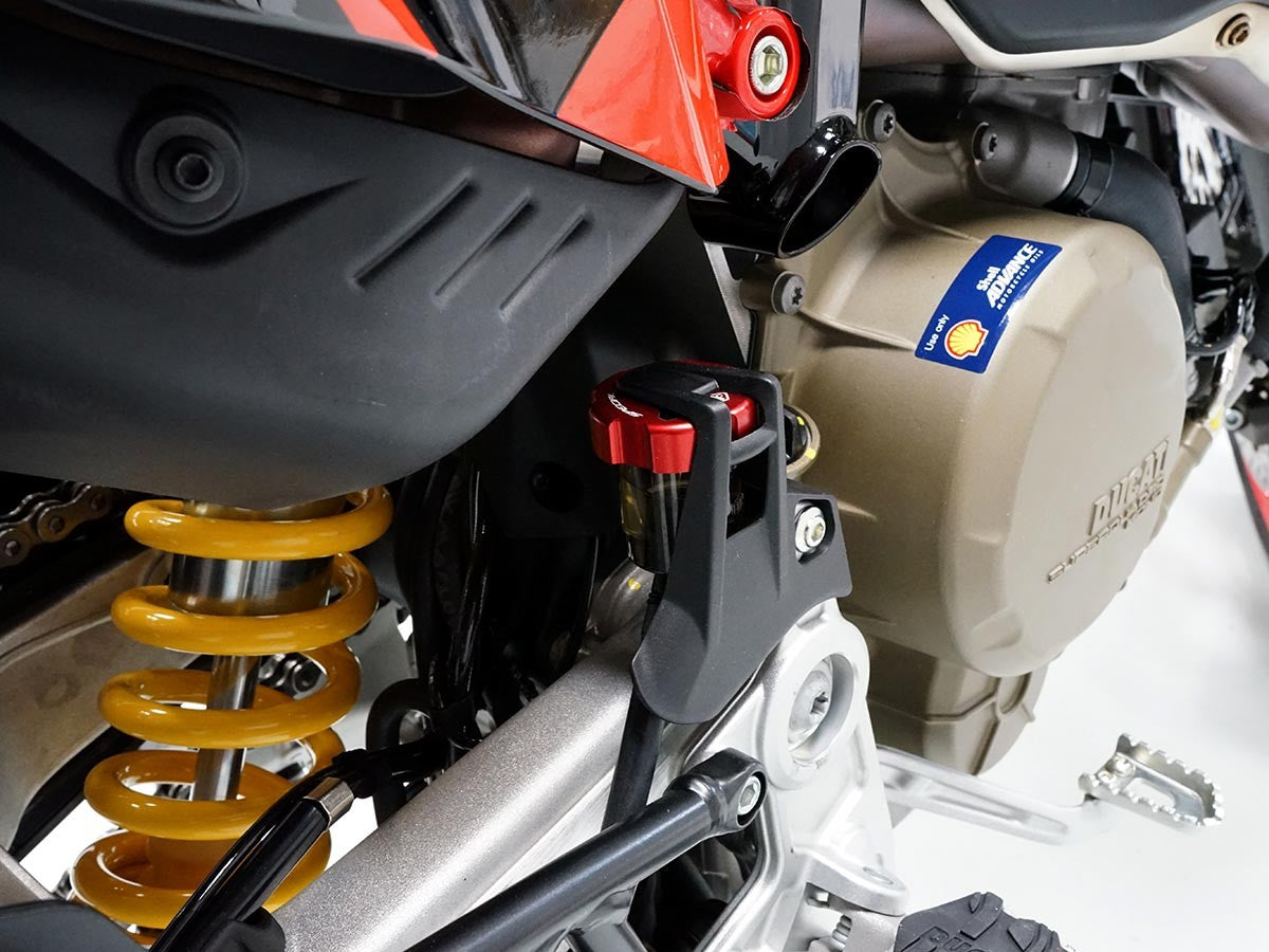 TLS04 Rear Fluid Reservoir Cap
