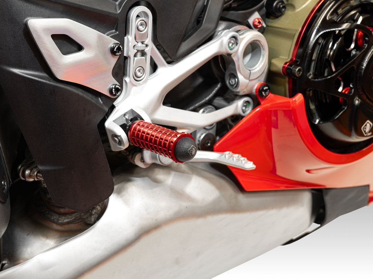 KAPM16D Ducati Pilot Footpegs Support Kit