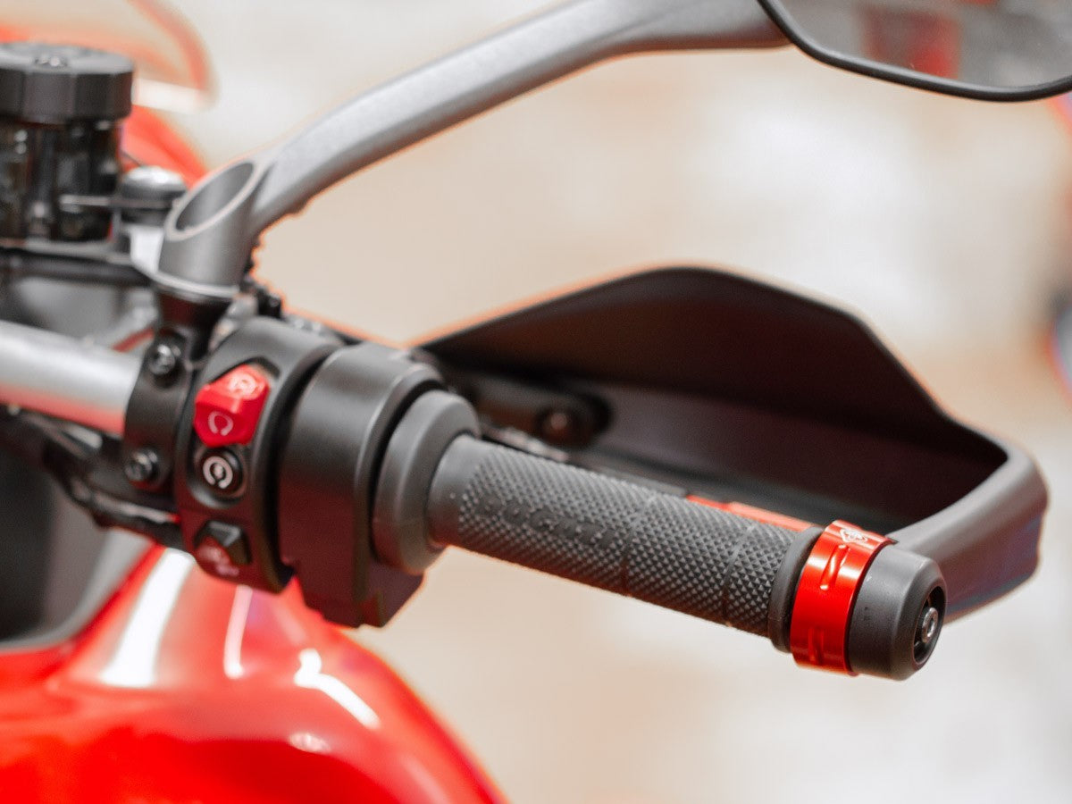 CM09 Handlebar Ends