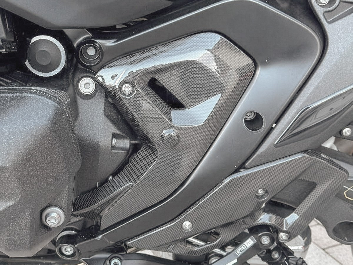 BMW R1300GS Glossy Carbon Side Panels