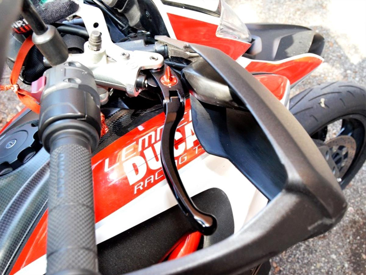 LE05 Brake / Clutch Adjustable Levers Eco GP 1