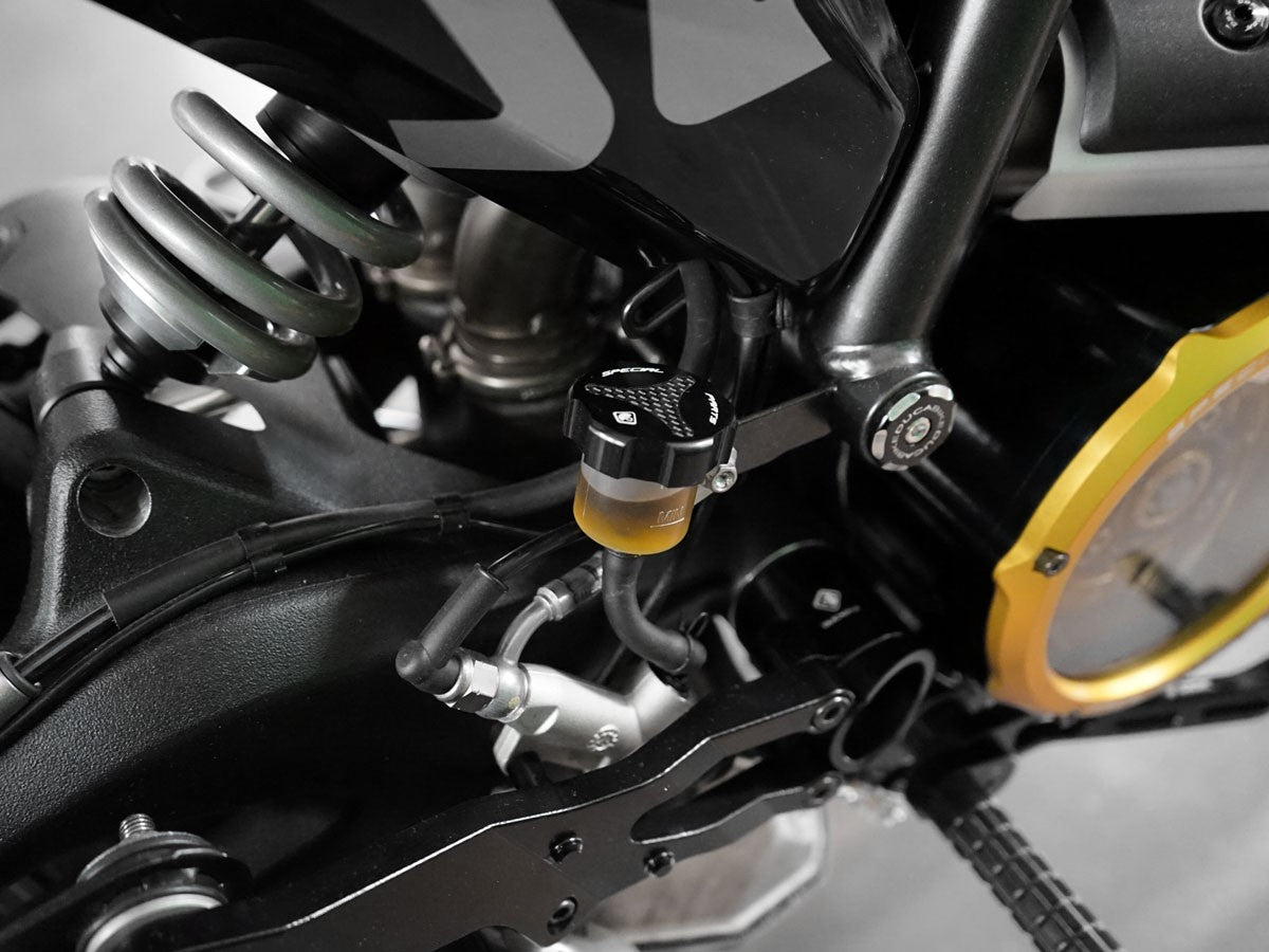 TLS04 Rear Fluid Reservoir Cap