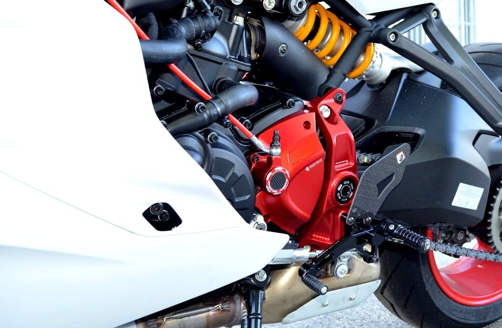 CP08 M1200 My17 Sprocket Cover