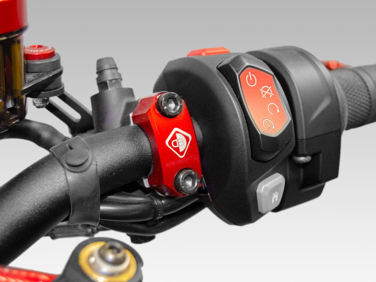 CV01 OEM Brembo Master Cylinder Clamp