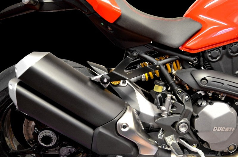 SS01 Exhaust Support M1200r