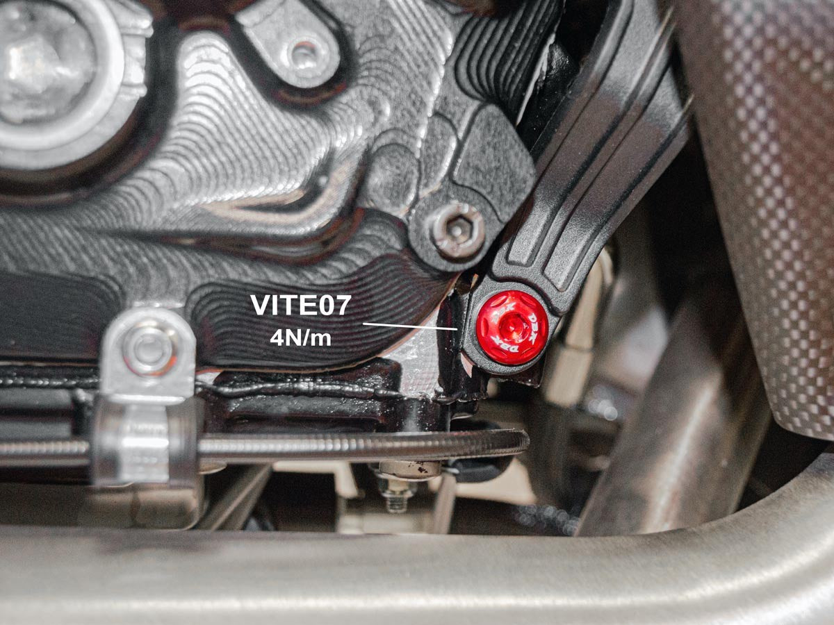 KVT51 Diavel V4 Right Fairing Support Screw