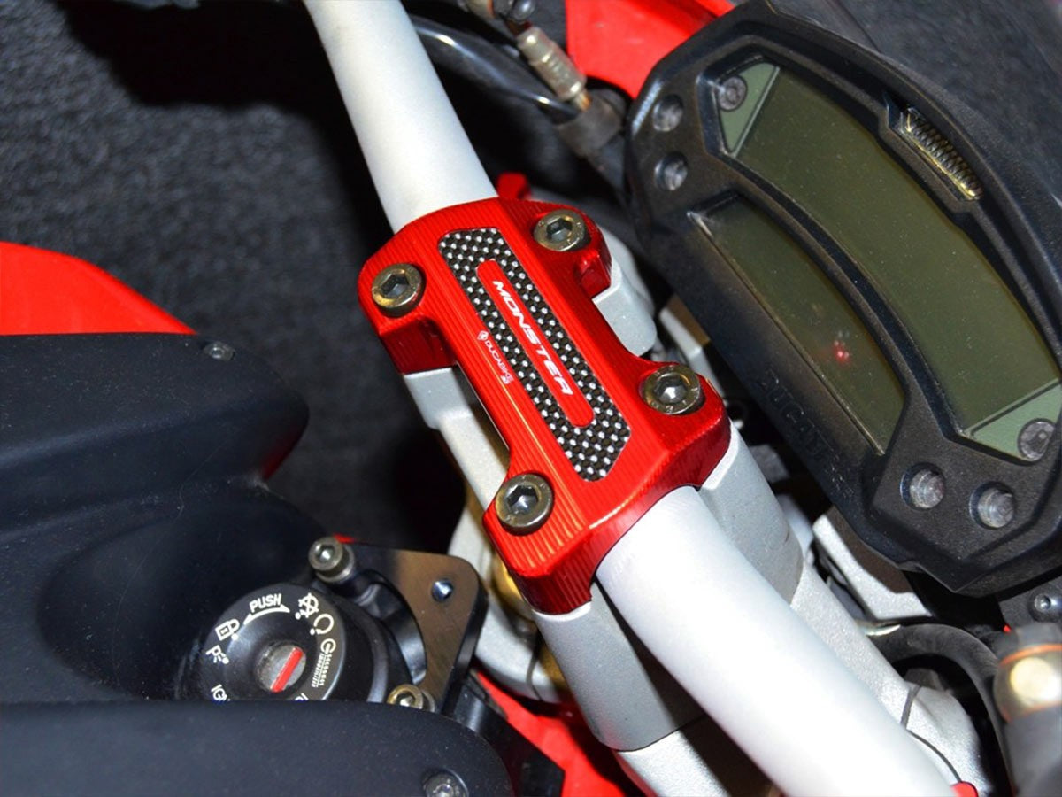 BM06 Handlebar Clamp M696