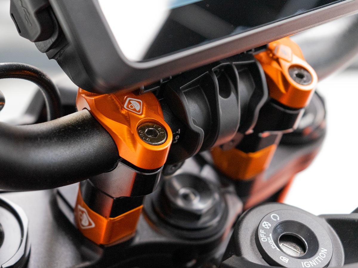 BM21 KTM Handlebar Clamps
