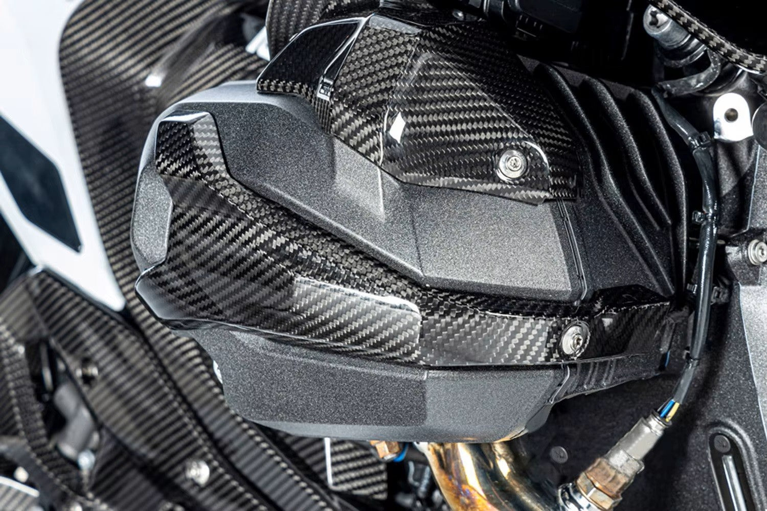 BMW R1300GS Glossy Carbon Shift Cam Covers