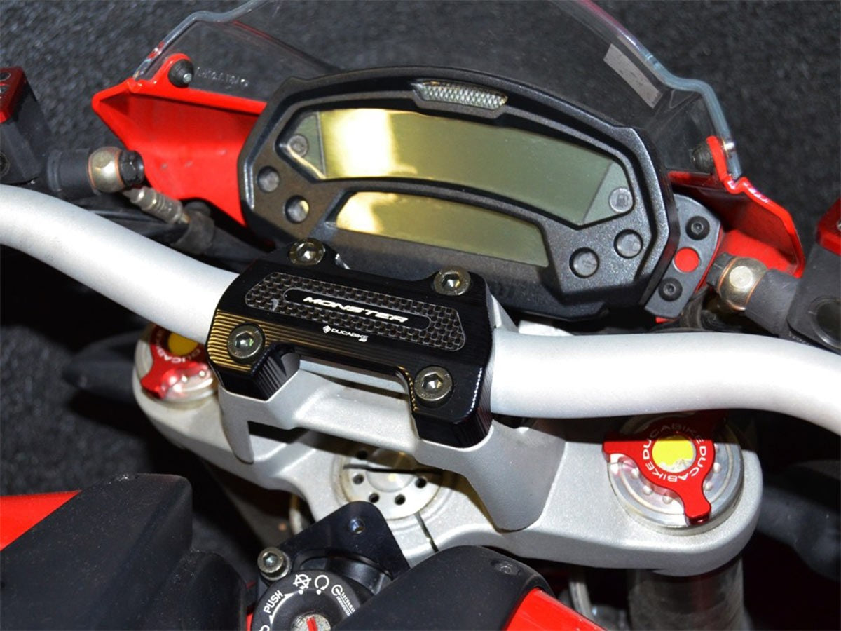 BM06 Handlebar Clamp M696