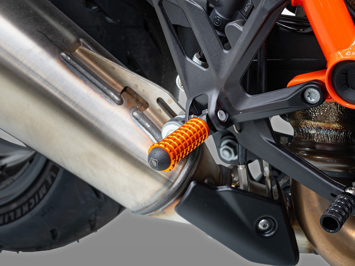 KAPM21D KTM Pilot Footpegs Support Kit