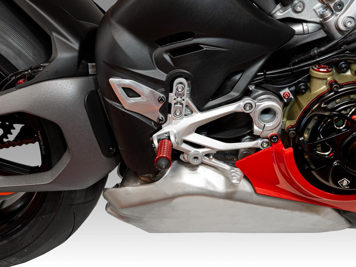 KAPM16D Ducati Pilot Footpegs Support Kit