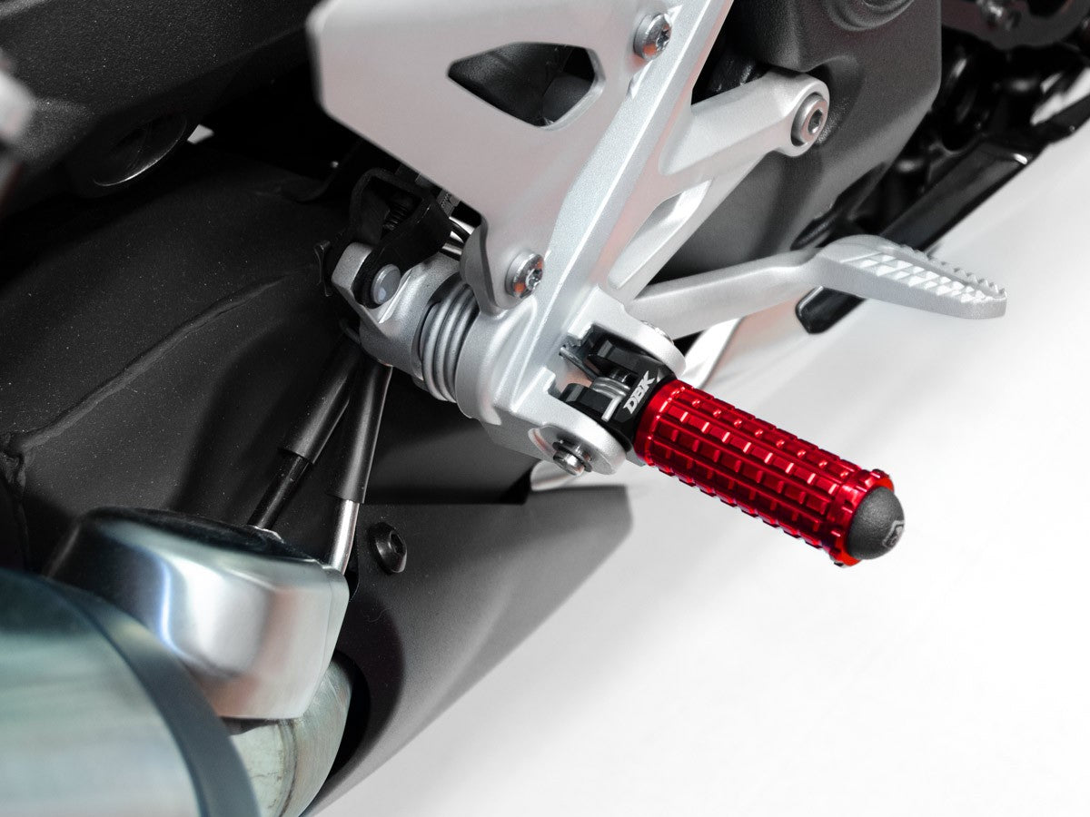KPDM02 Racing Footpegs