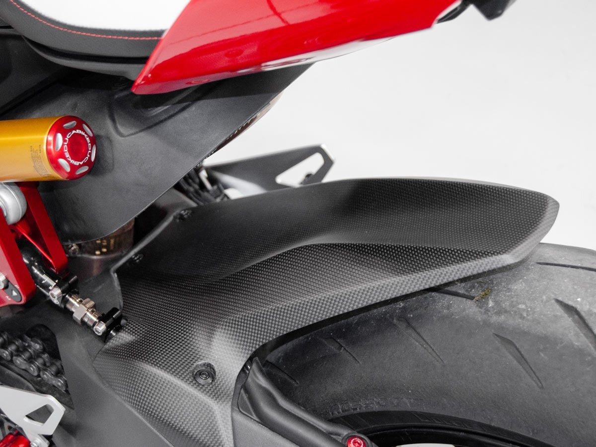 CRB28O Carbon Rear Fender