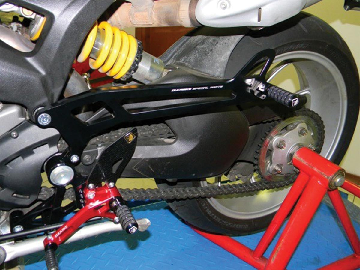 PPNM01DD Passenger Footpeg Kit