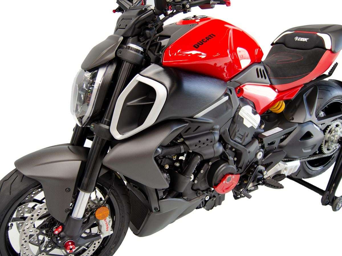 CRB75O Diavel V4 Matt Carbon Front Fender