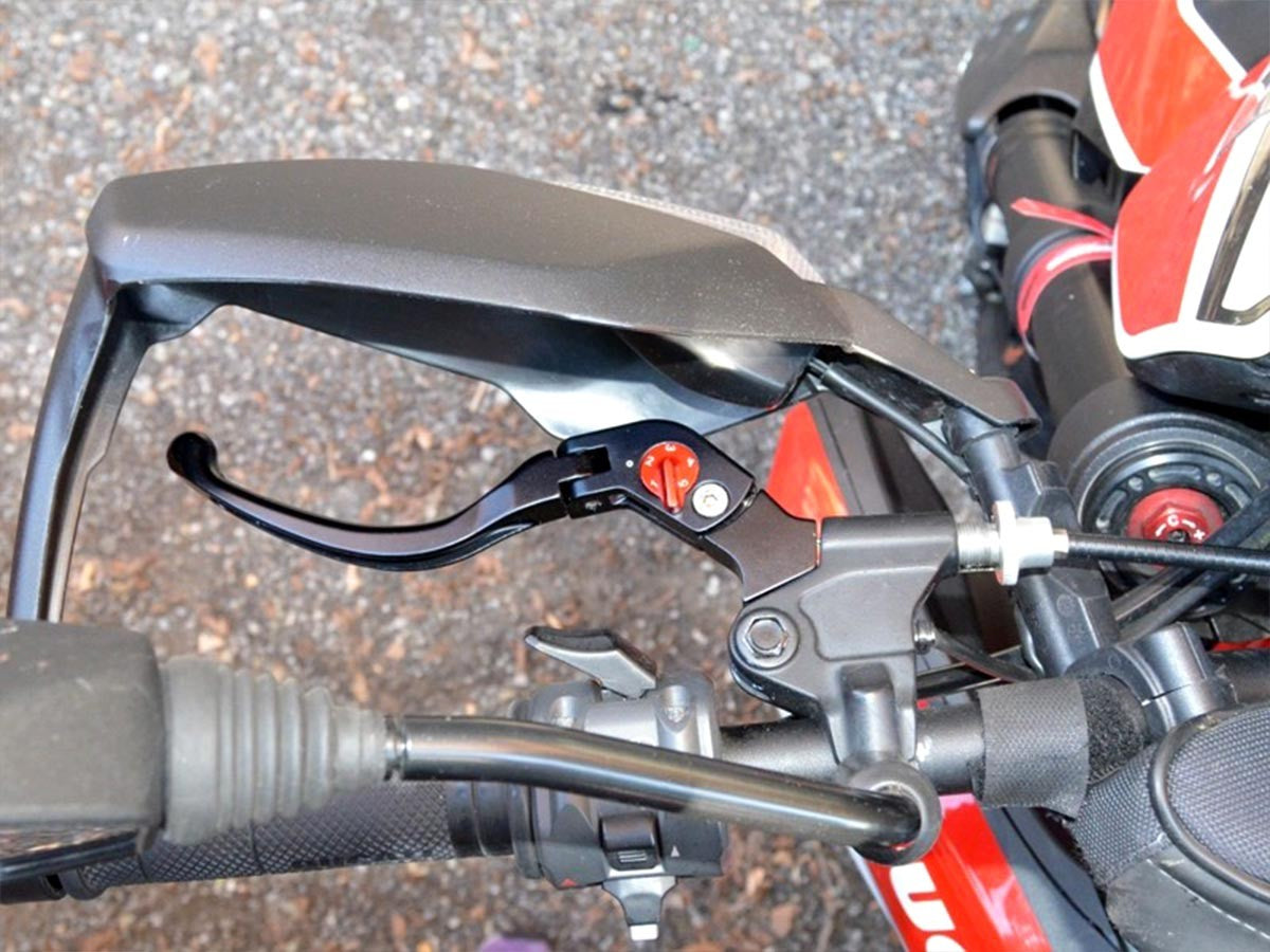 LE05 Brake / Clutch Adjustable Levers Eco GP 1