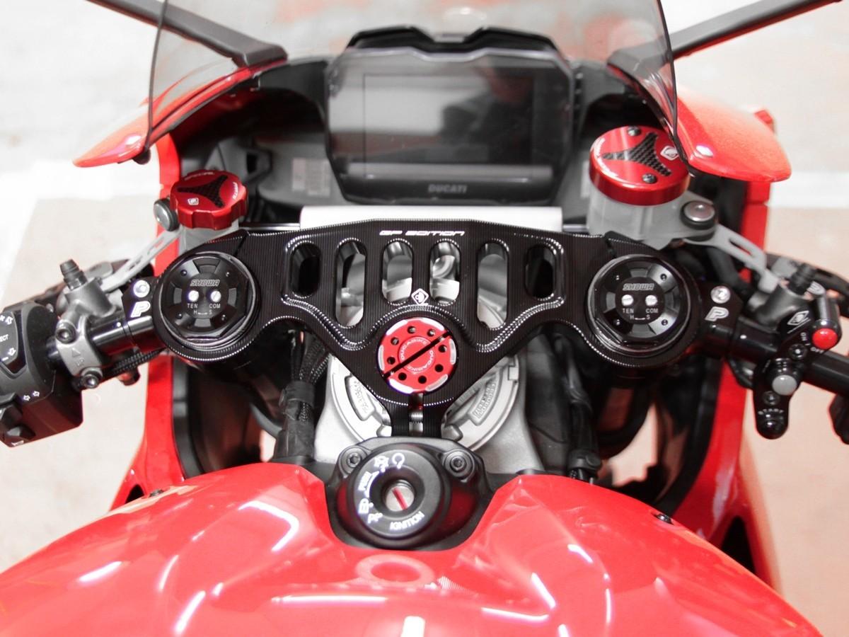 PSS08 -  V4 UPPER STEERING PLATE GP EDITION