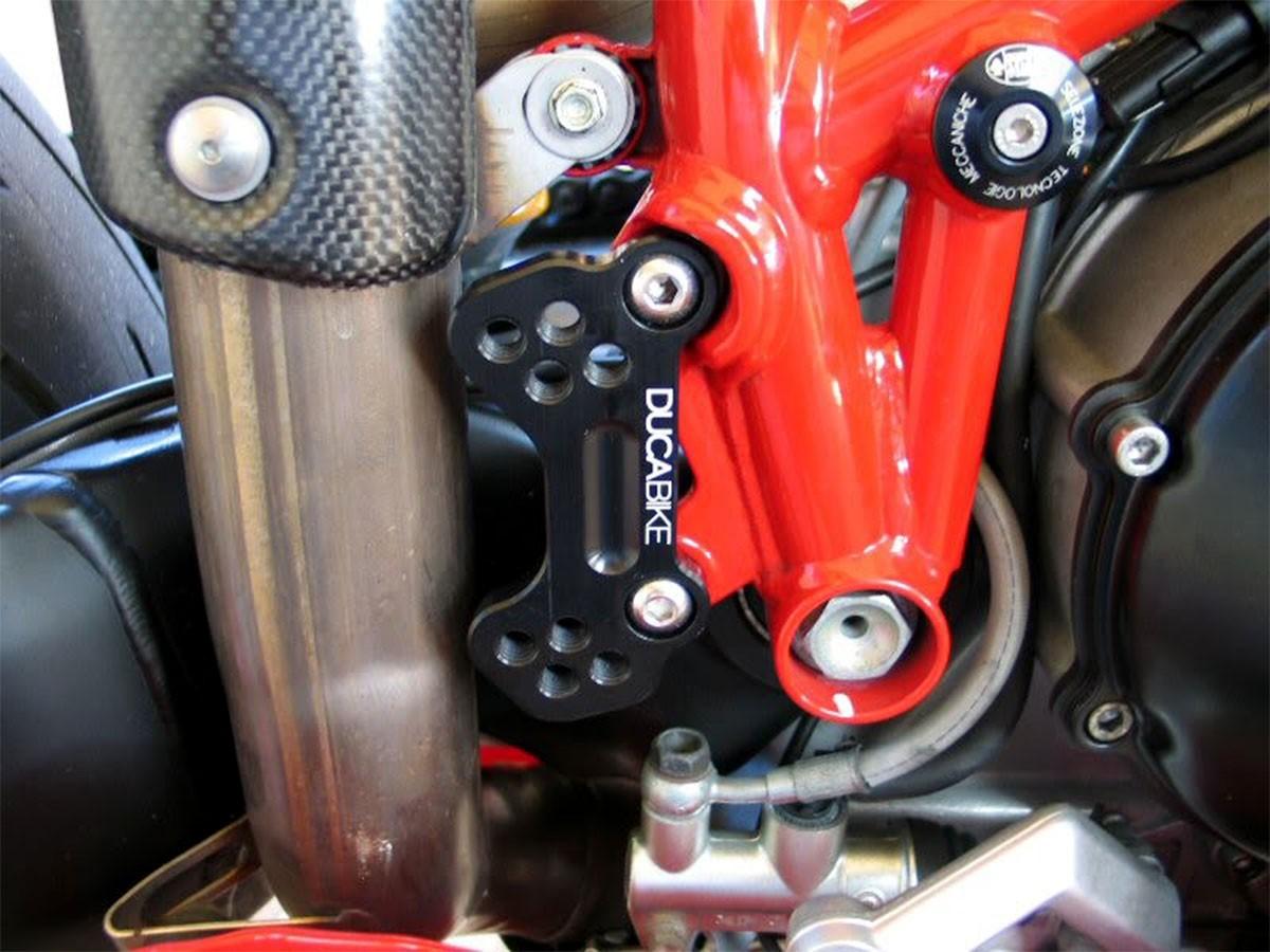 PAP02D - ADJUSTABLE REAR SETS SUPPORTS 749 - 999