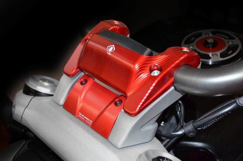 BM10 - XDIAVEL HANDLEBAR CLAMP