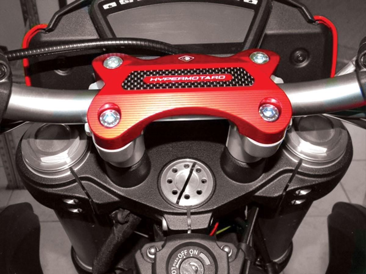 BM02 Handlebar Clamp Hyp 821