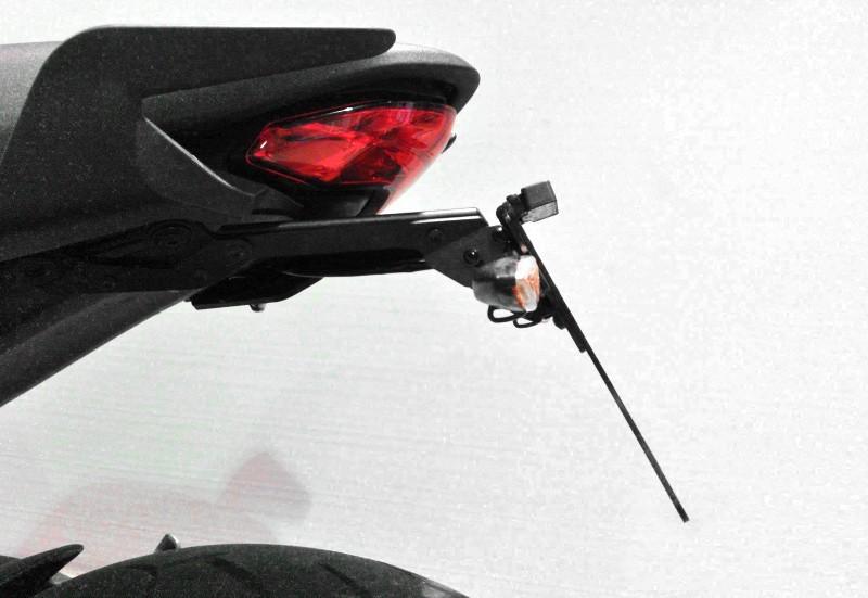 PRT04 - M1200 ADJUSTABLE LICENSE PLATE HOLDER