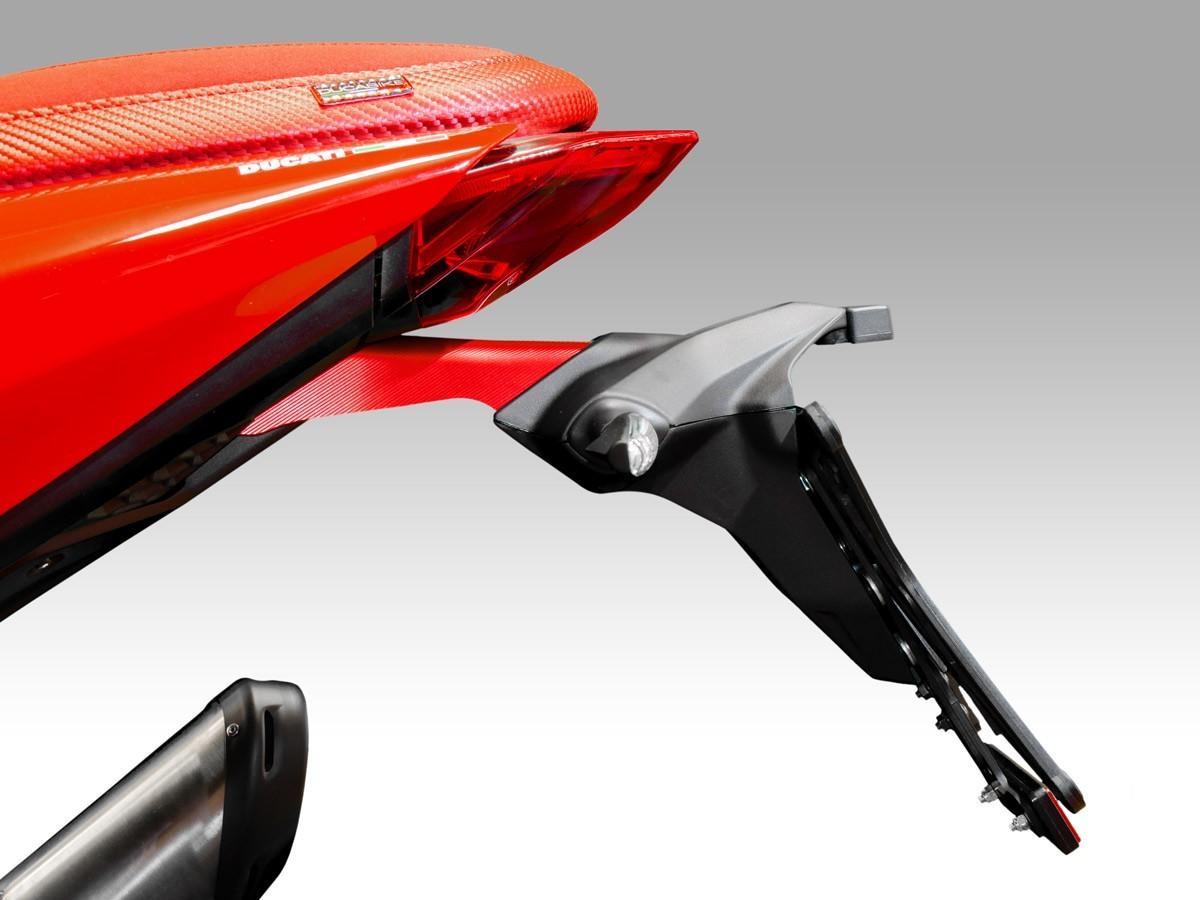 PRT15 - M937 LICENSE PLATE HOLDER