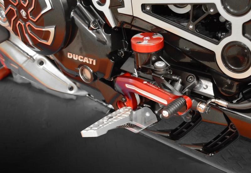 PPDV04 - XDIAVEL FOOTPEGS