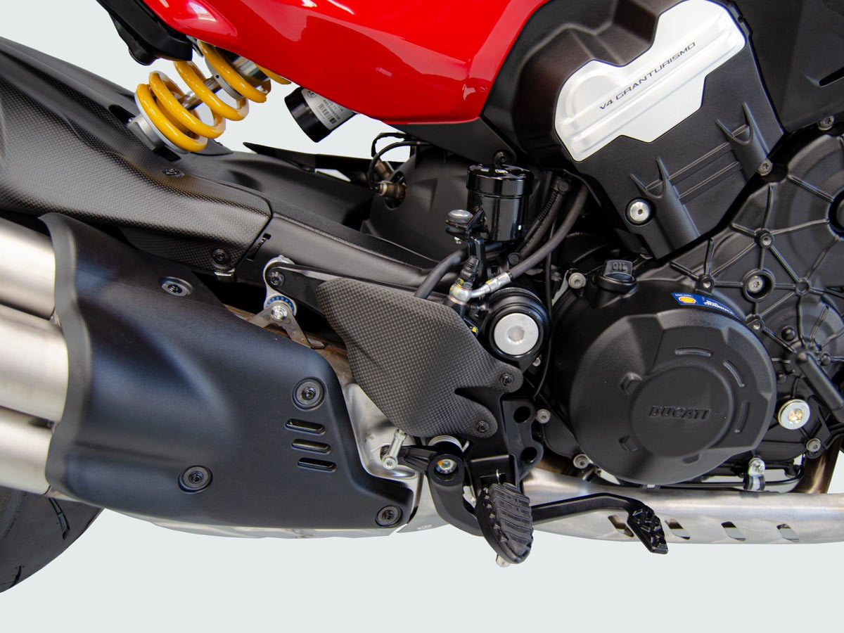CRB77O Diavel V4 Matt Carbon Heel Guard