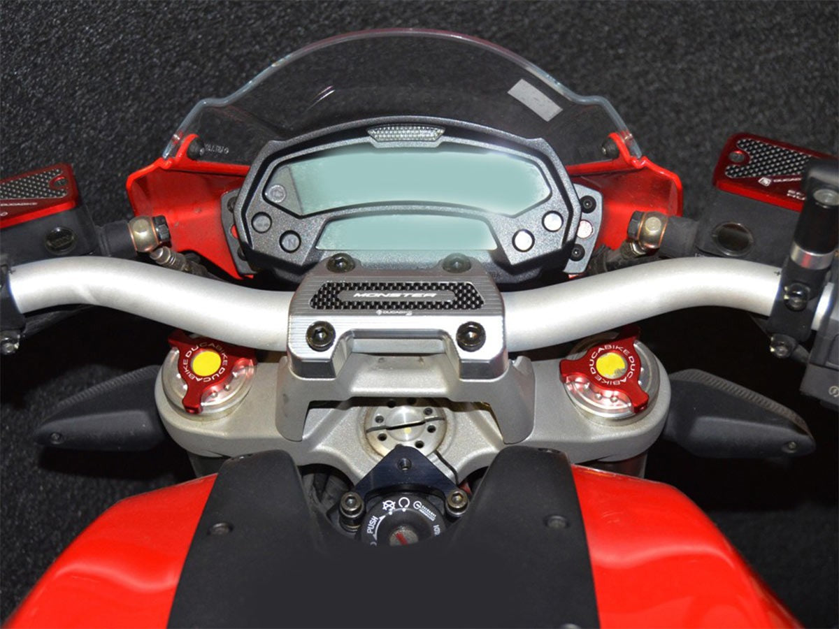 BM06 - HANDLEBAR CLAMP M696