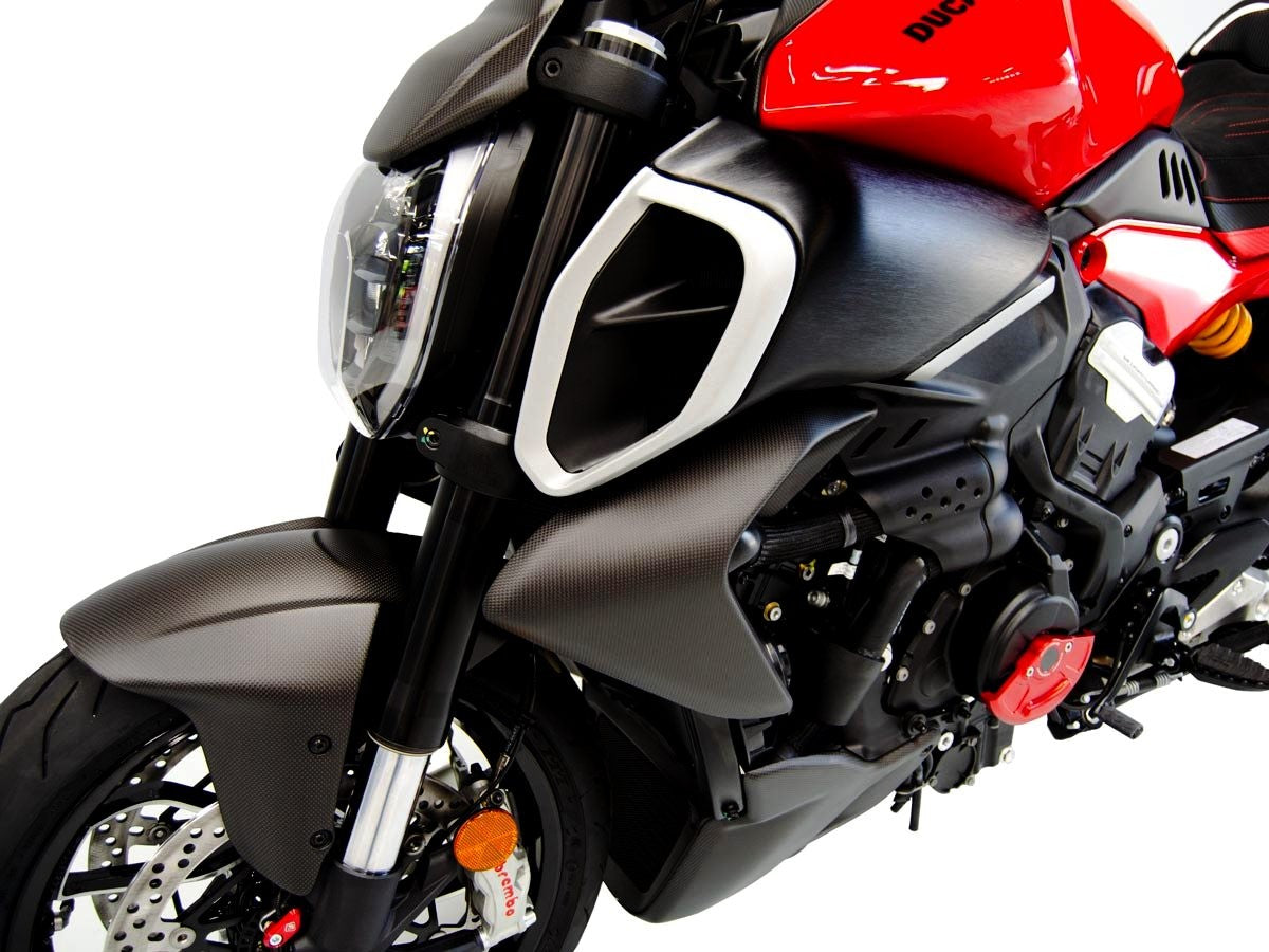 CRB73O Diavel V4 Matte Carbon Side Panels