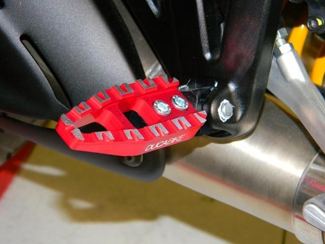 PPDVP05 - ADJUSTABLE PASSENGERS PEGS