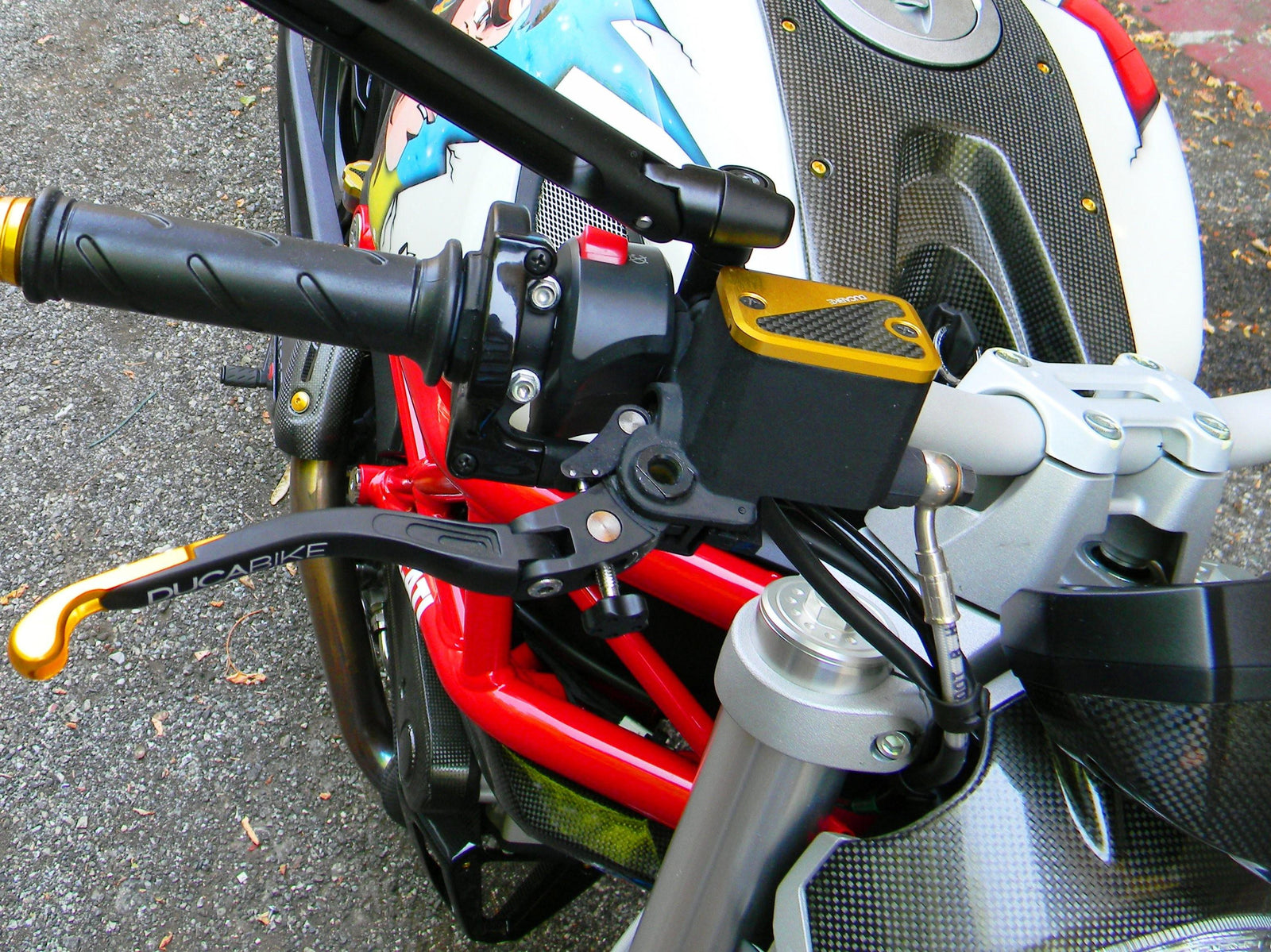 TLS12 - FLUID RESERVOIR CAPS