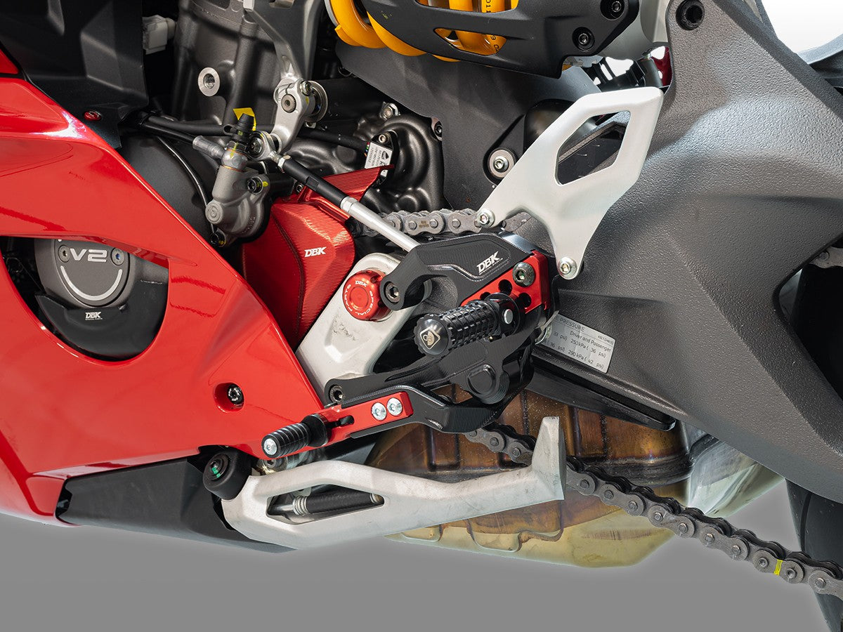 PRV201 - PANIGALE V2 MY25 ADJUSTABLE REARSETS