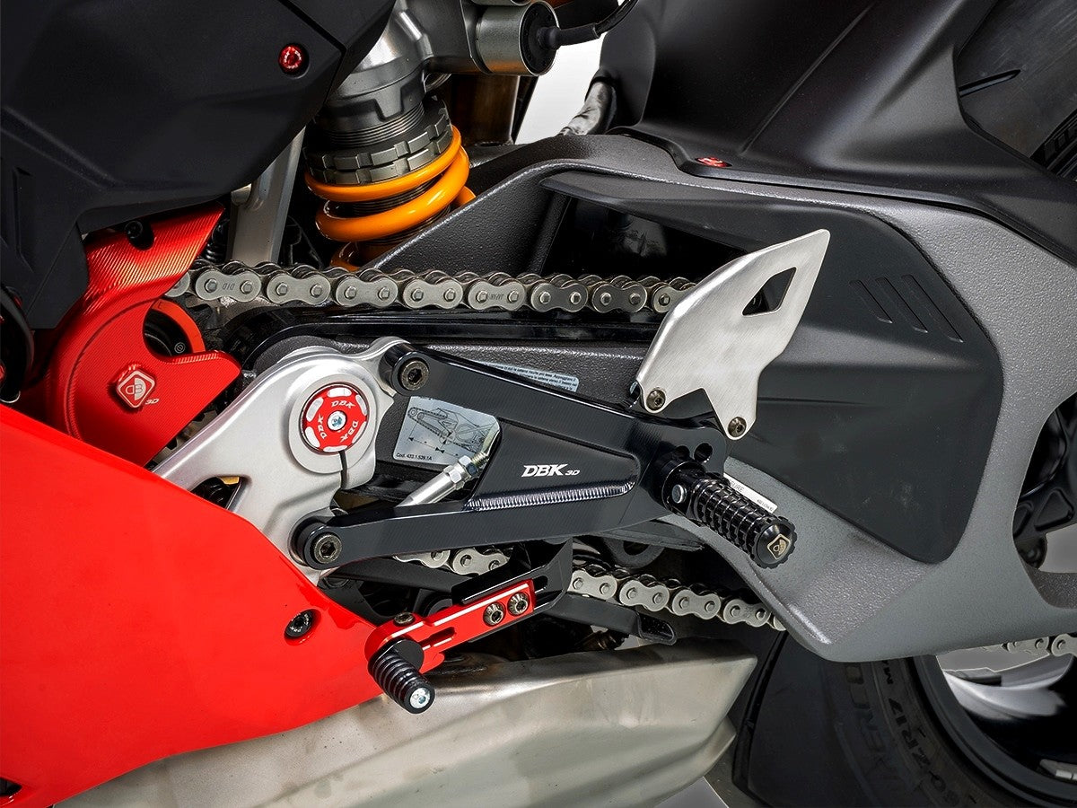PRV402 – PANIGALE V4 MY25 ADJUSTABLE SBK REARSETS