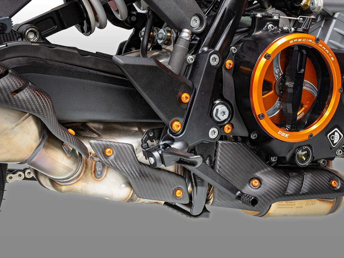 CRB190O - KTM 990 DUKE MATT CARBON EXHAUST COVER