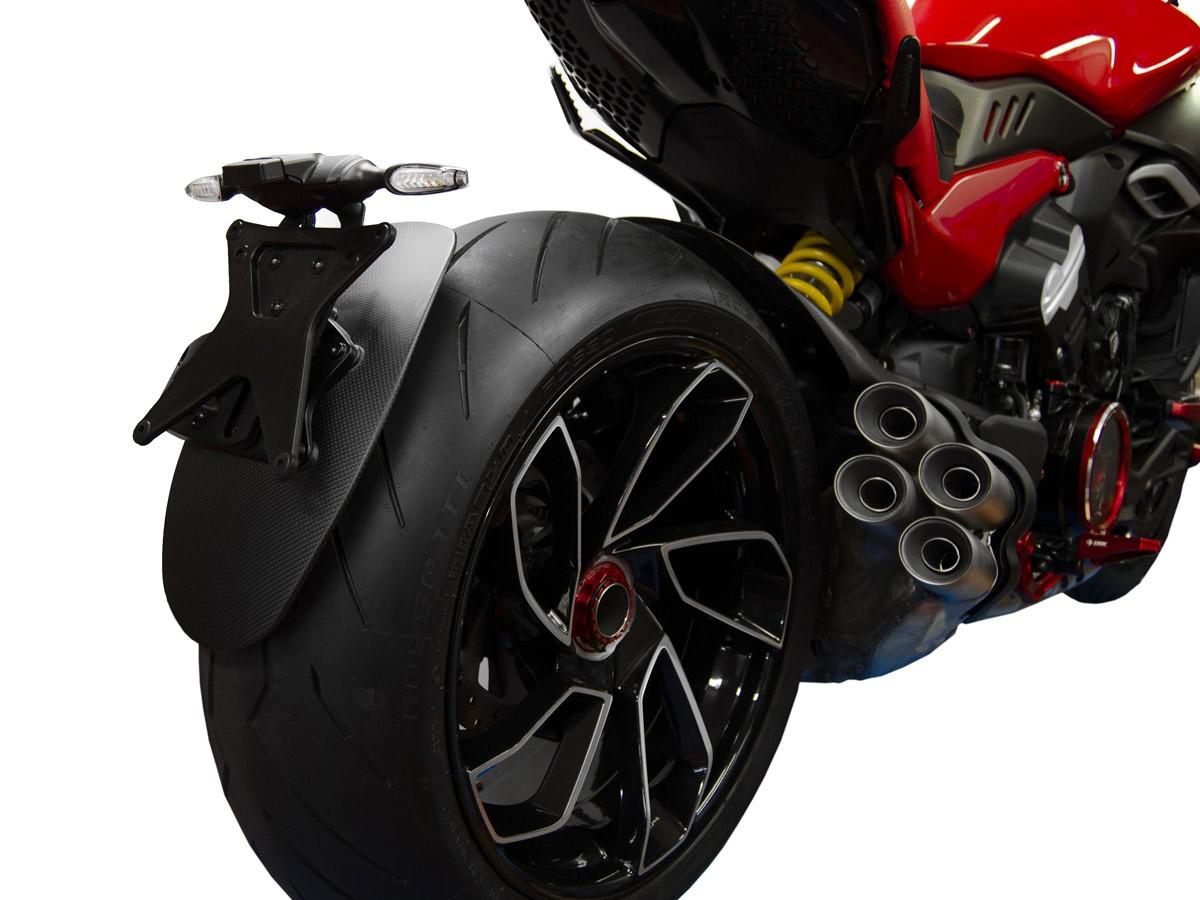 PRT21 - DIAVEL V4 ADJUSTABLE LICENSE PLATE HOLDER